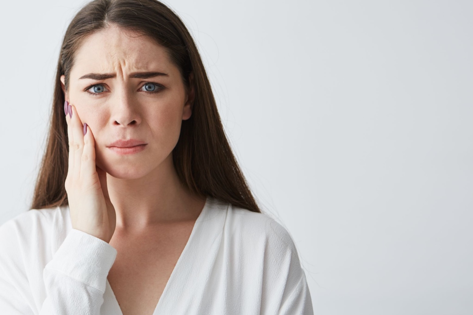 woman face is swelling