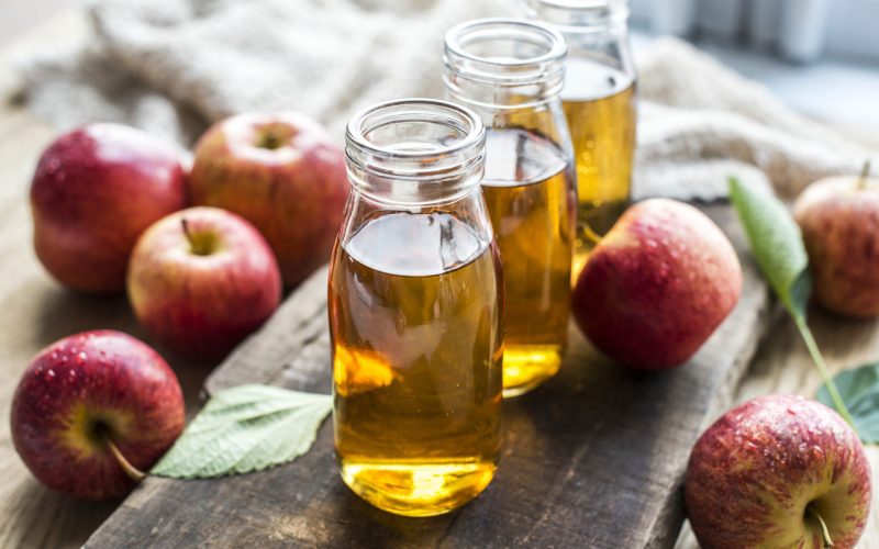 Apple-Cider-Vinegar-Benefits-For-Hair