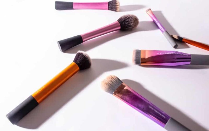dirty makeup brushes